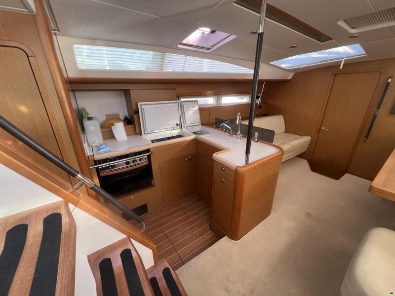 Jeanneau Yacht 53