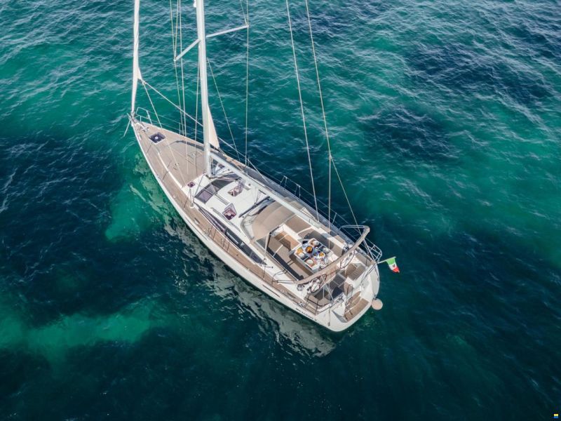 Jeanneau Yacht 53