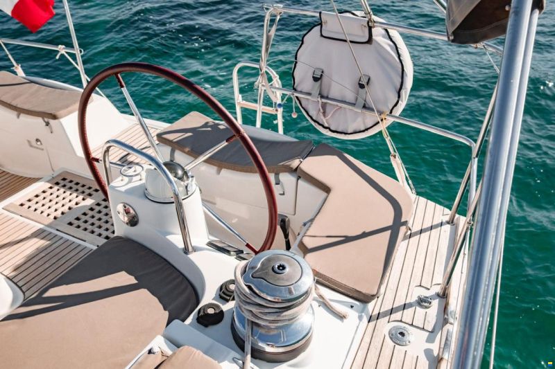 Jeanneau Yacht 53