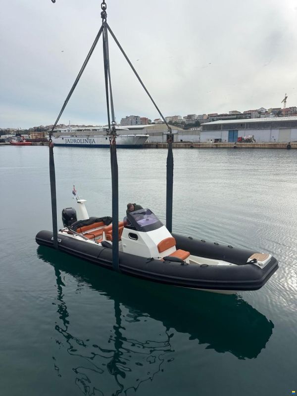 Brig Inflatable Boats Eagle 8H Hypalon