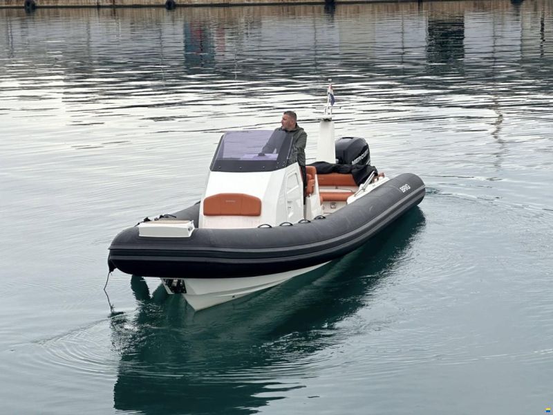Brig Inflatable Boats Eagle 8H Hypalon