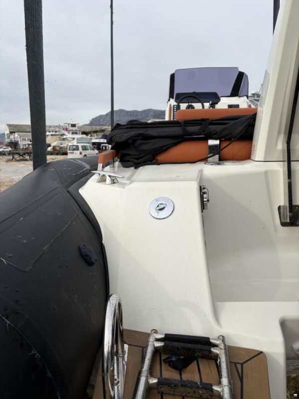 Brig Inflatable Boats Eagle 8H Hypalon