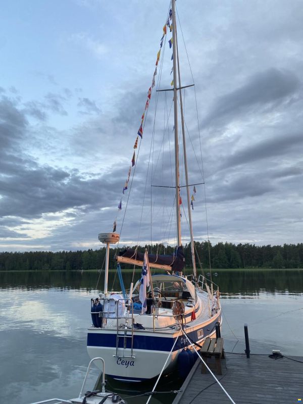 Hallberg-Rassy 352 Scandinavia