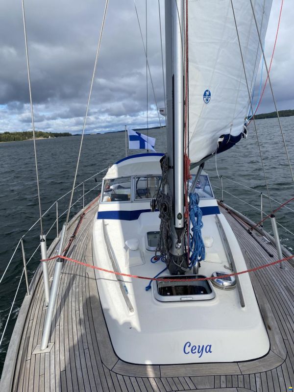 Hallberg-Rassy 352 Scandinavia