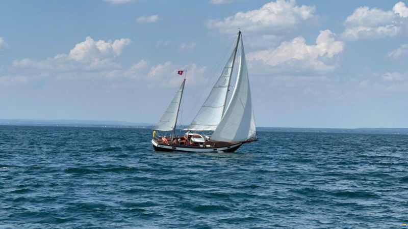 Center-Cockpit Regent