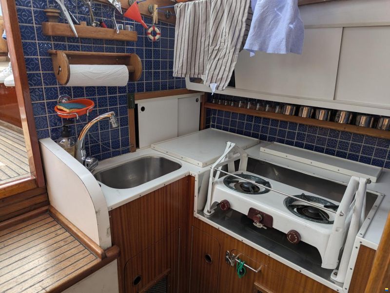 Center-Cockpit Regent