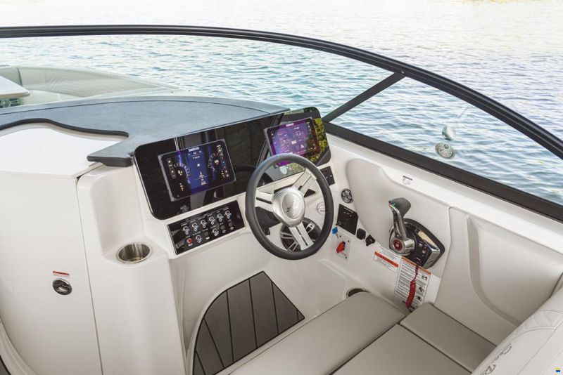 Sea Ray SDX 230 Surf