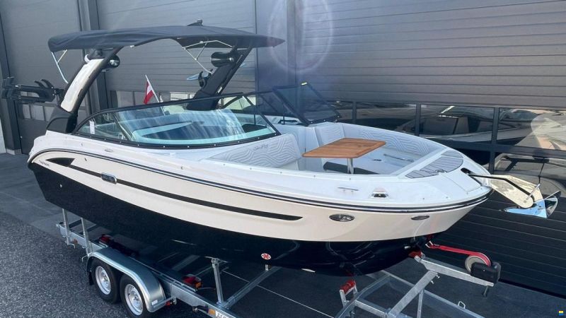 Sea Ray SDX 230 Surf