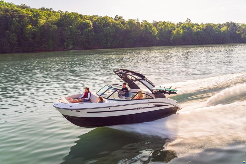 Sea Ray SDX 230 Surf