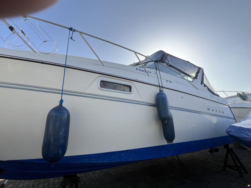 Maxum 3200 SCR