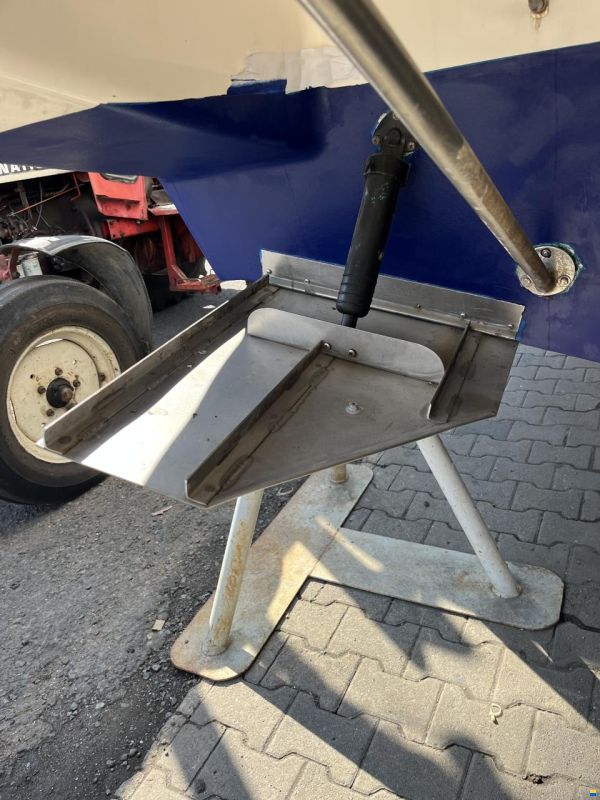 Maxum 3200 SCR