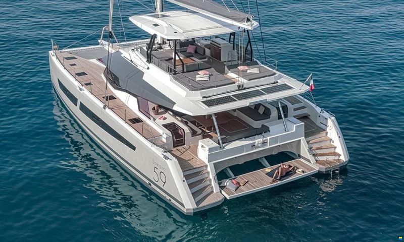 Fountaine Pajot SAMANA 59 Yacht Management