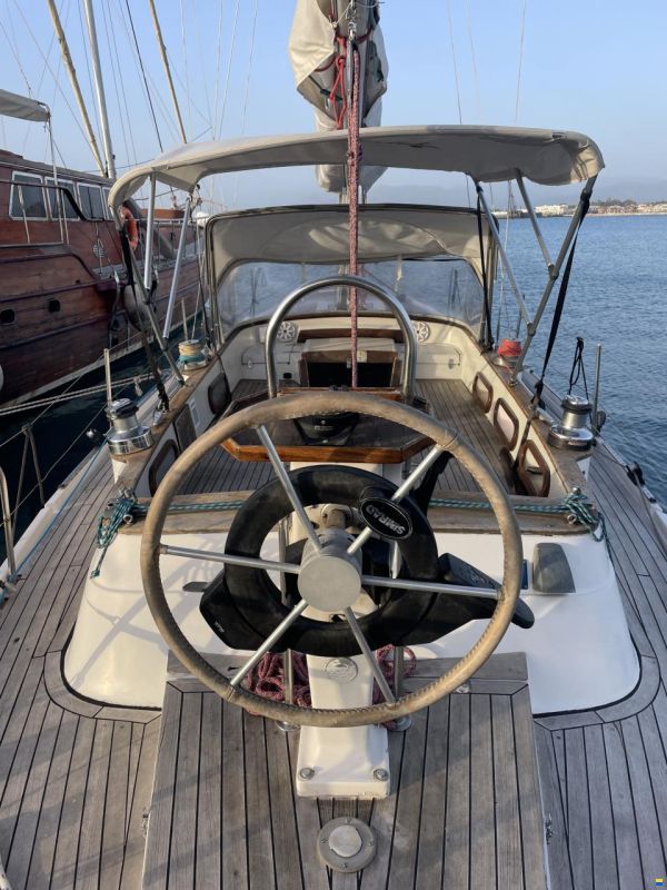Coronado 35