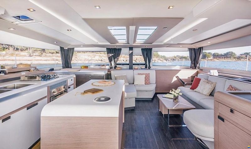 Fountaine Pajot Aura 51 Yacht Management