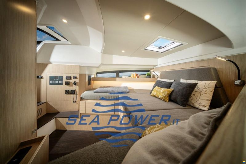 Bavaria Vida 33 Hard Top