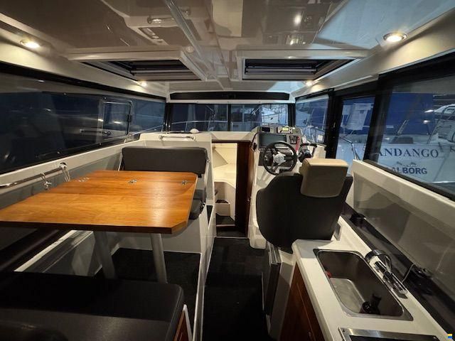 Finnmaster Pilot 8