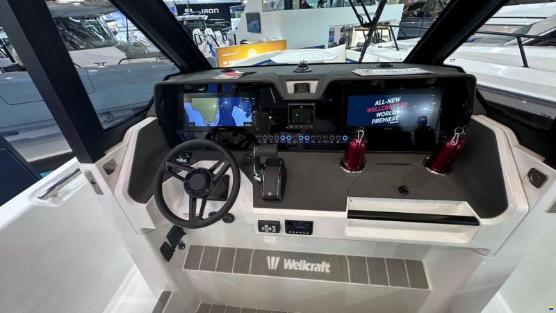 Wellcraft 28 Explorer