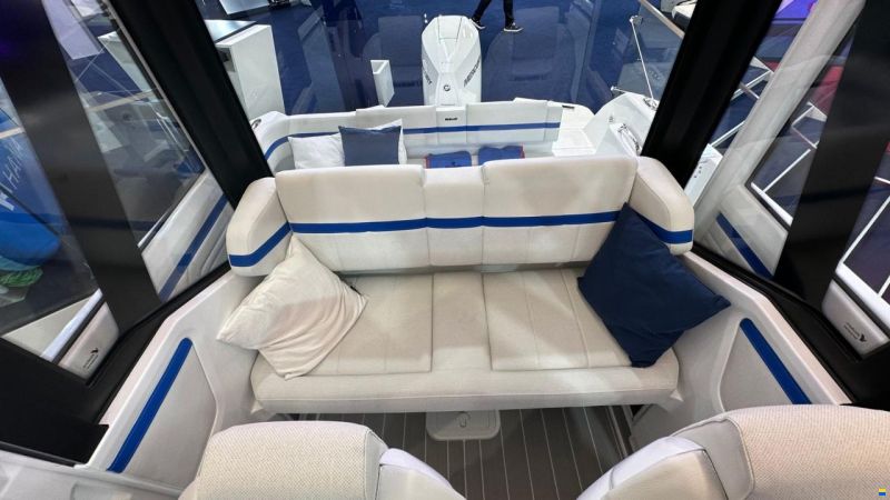 Wellcraft 28 Explorer