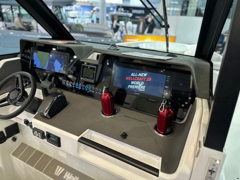 Wellcraft 28 Explorer
