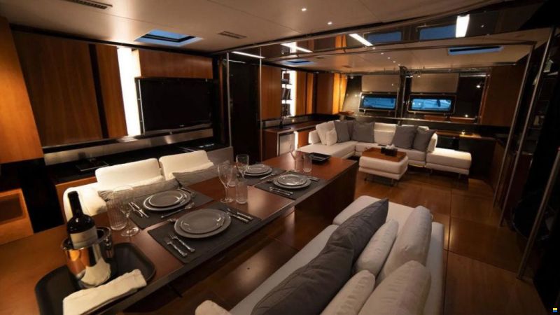 Pendennis Wally 33m