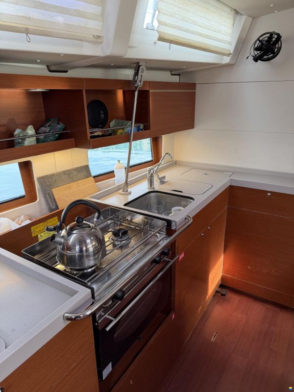 Beneteau Oceanis 46.1