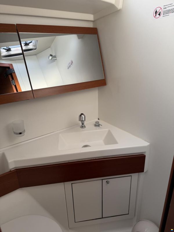 Beneteau Oceanis 46.1