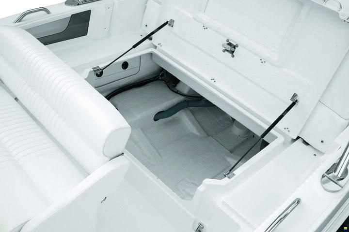ZAR Formenti ZAR 57 Well Deck