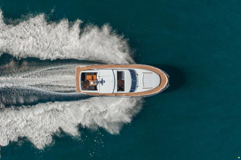 Marex 330 SCA