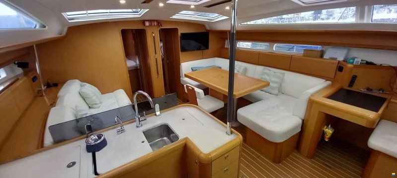 Jeanneau 53
