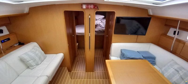 Jeanneau 53
