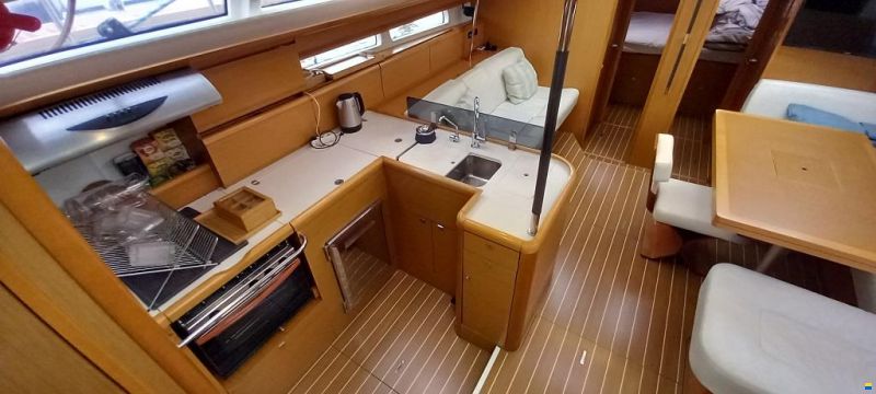 Jeanneau 53