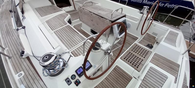 Jeanneau 53