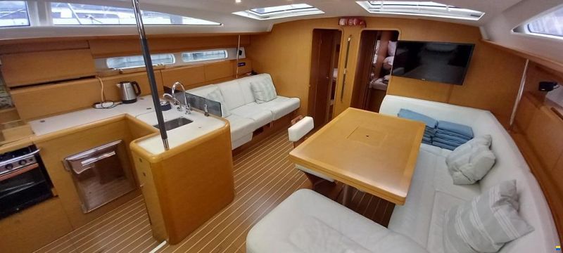 Jeanneau 53
