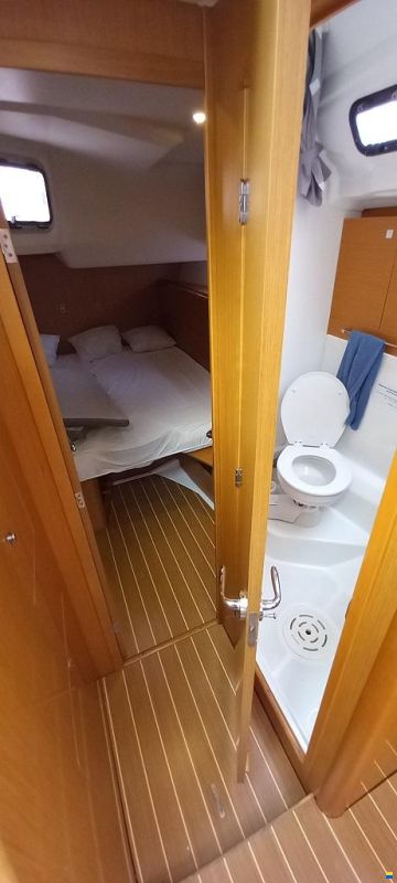 Jeanneau 53