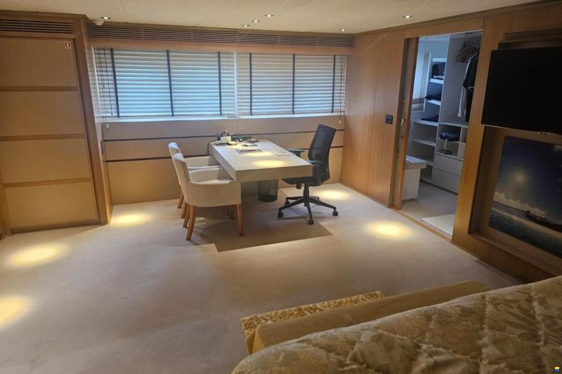 Astondoa 102 GLX