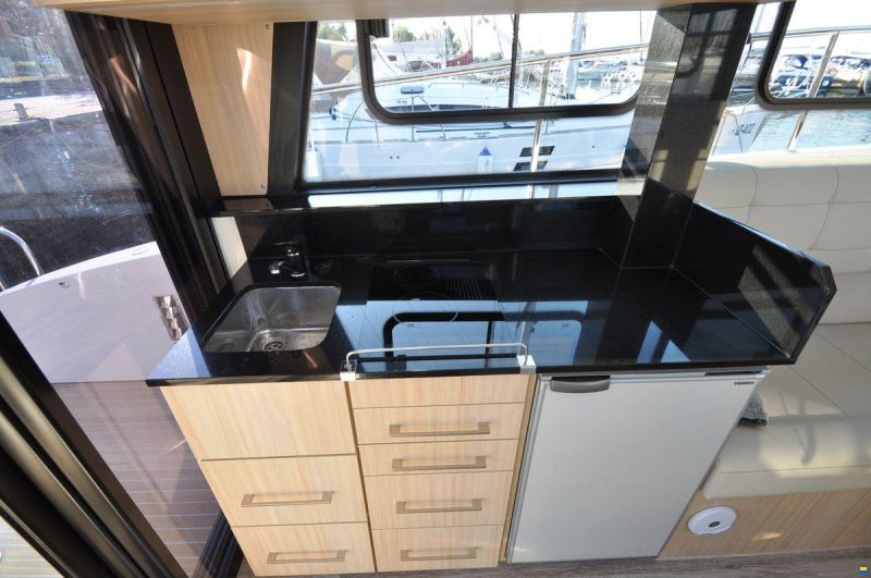 Cobra Futura 40 Grand Horizon