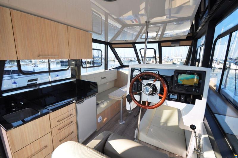 Cobra Futura 40 Grand Horizon
