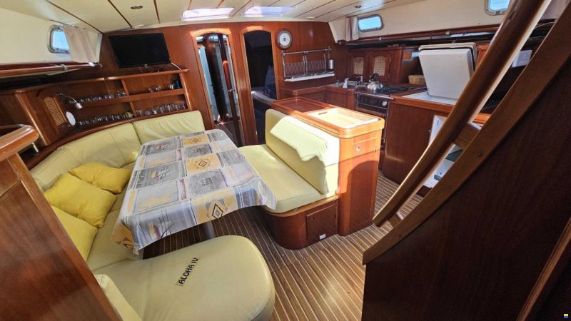 Beneteau 50