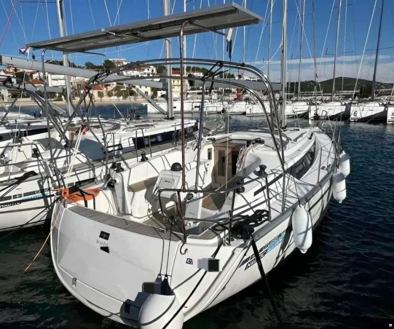 Bavaria 34 CRUISER