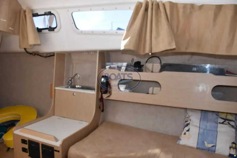 B2 Marine DJINN 7