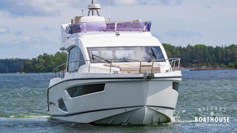 Sealine F430