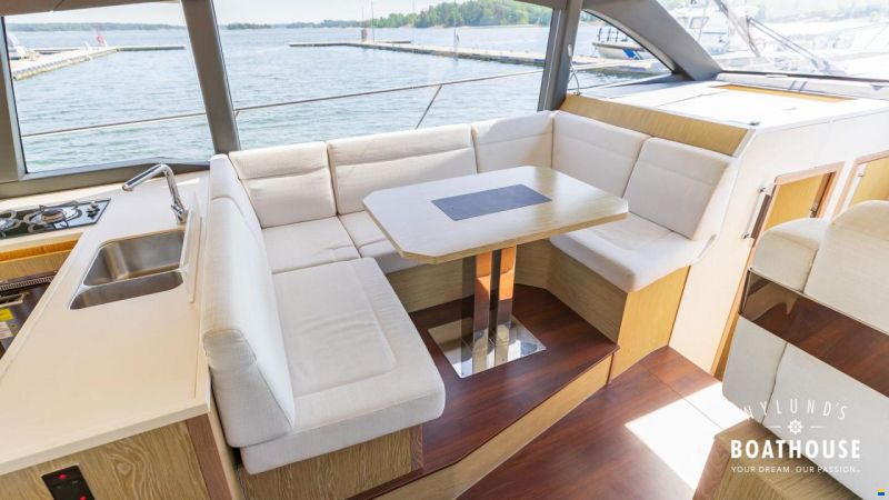 Sealine F430