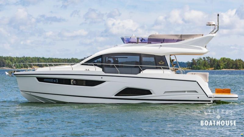 Sealine F430