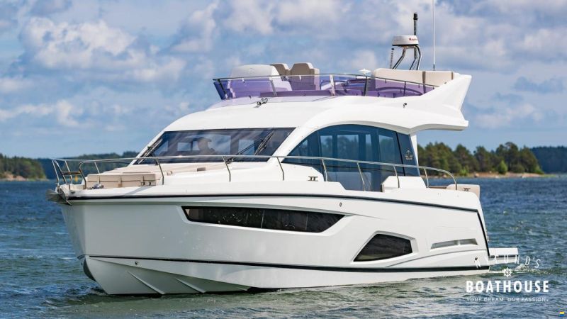 Sealine F430
