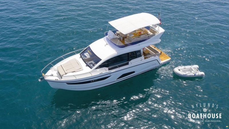 Sealine F430