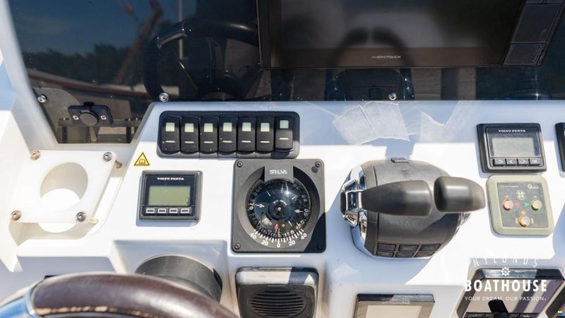 Sealine F430