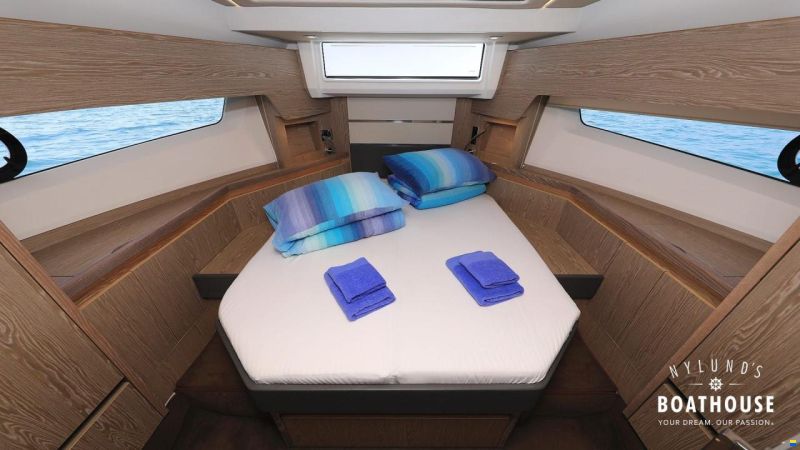 Sealine F430