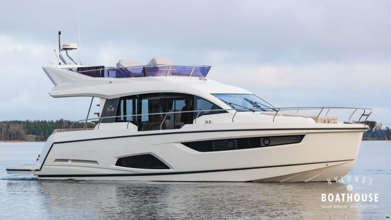 Sealine F430