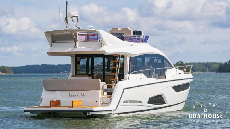 Sealine F430