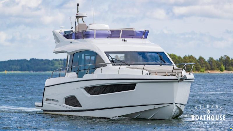 Sealine F430